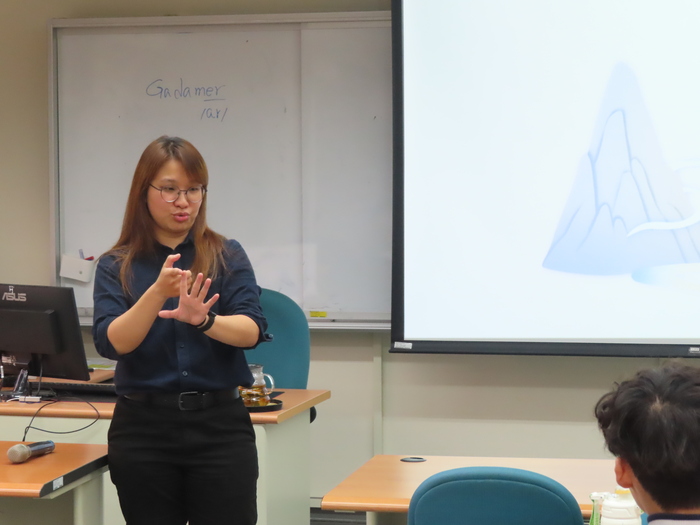 114.11.26從知能到實踐：社會情緒學習(SEL)的核心內涵和研究，共四張照片